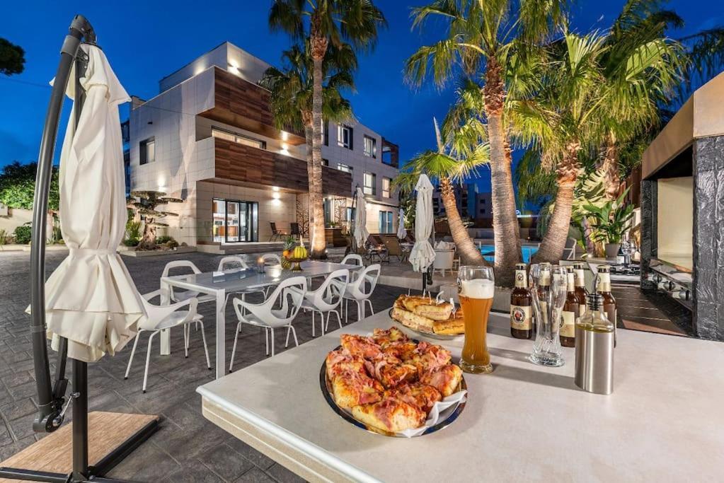 Luxury Casa Con Piscina, Wifi, 150M Dal Mare Lejlighed Miami Playa Eksteriør billede