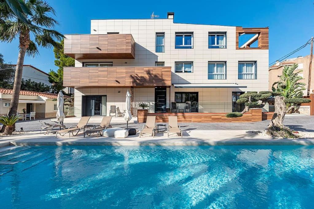 Luxury Casa Con Piscina, Wifi, 150M Dal Mare Lejlighed Miami Playa Eksteriør billede