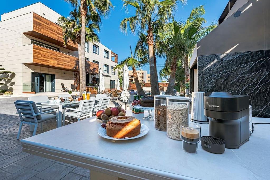 Luxury Casa Con Piscina, Wifi, 150M Dal Mare Lejlighed Miami Playa Eksteriør billede
